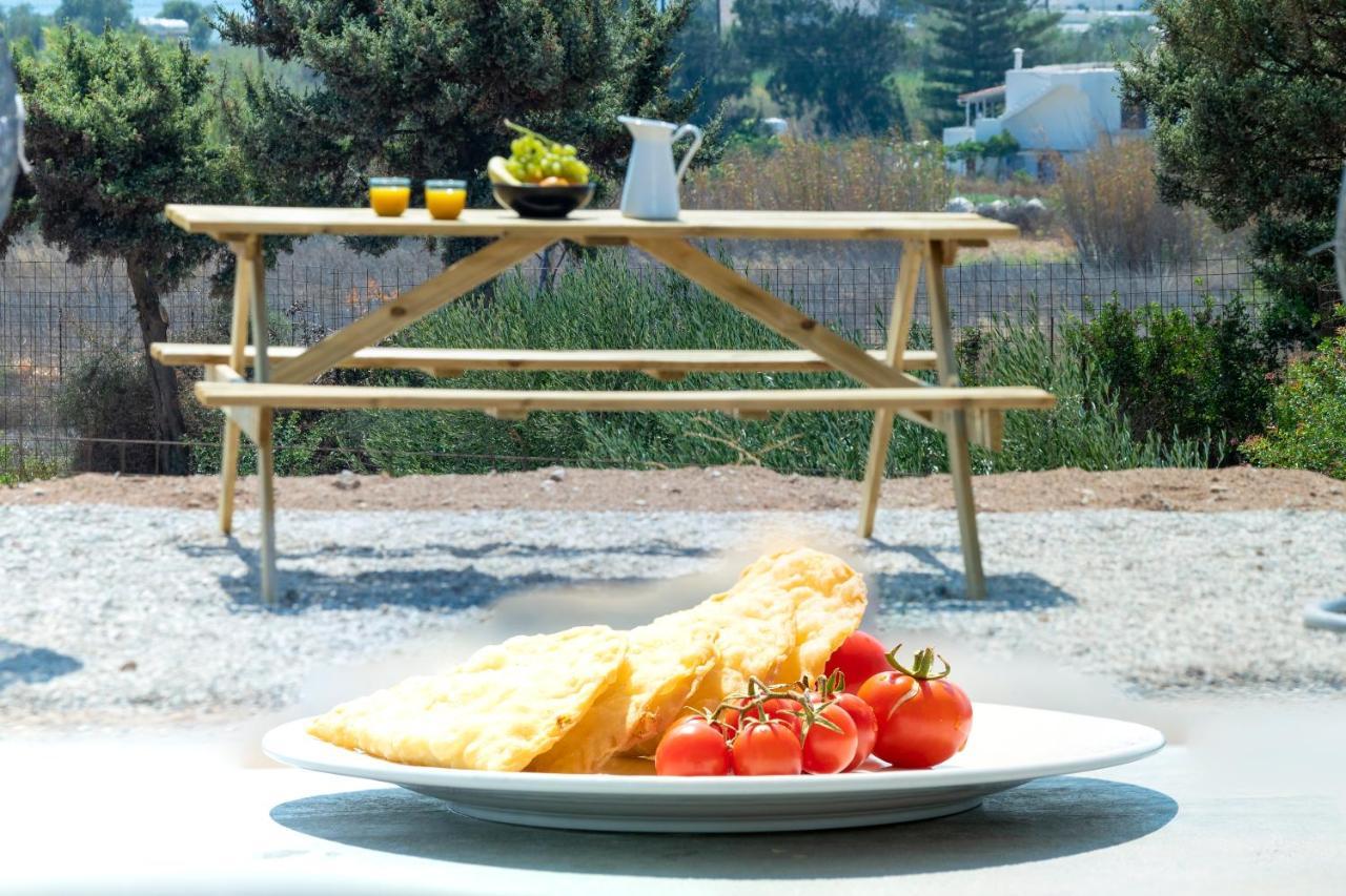 Aelia Suites Adamantas  Zewnętrze zdjęcie